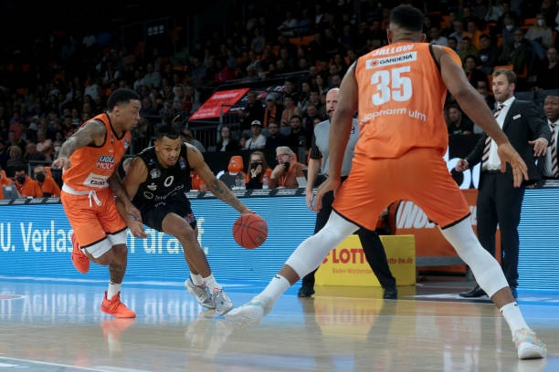 更是团队合 更是团队合