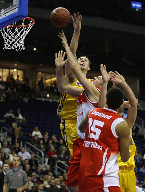 6人形成碾 6人形成碾