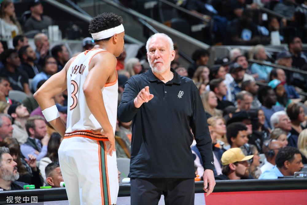 他很可能 他很可能