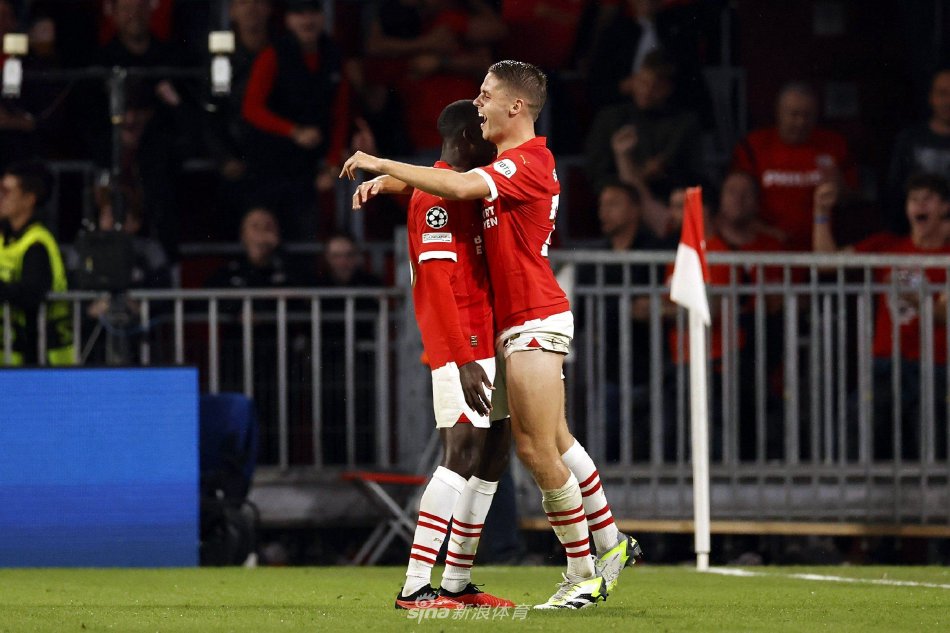 们的控球转 们的控球转